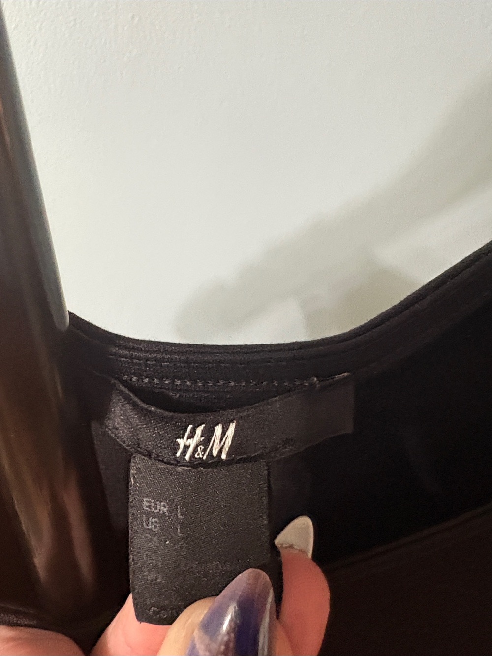 H&M Black Sleeveless Dress with Scoop Neck - Picture 2 of 3